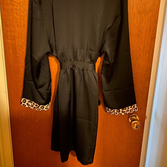 ✨SOLD✨LaVie En Rose robe - Picture 4 of 4